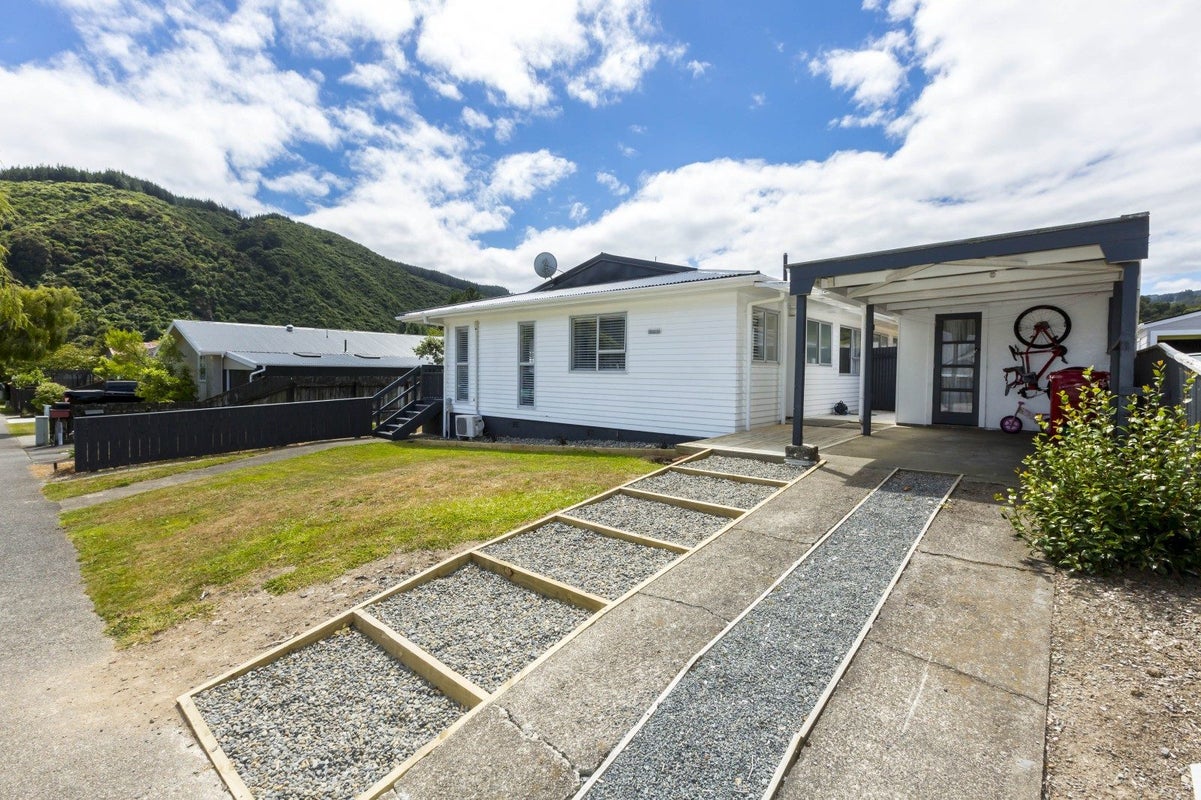 19A Gemstone Drive, Birchville, Upper Hutt - Carousel 2