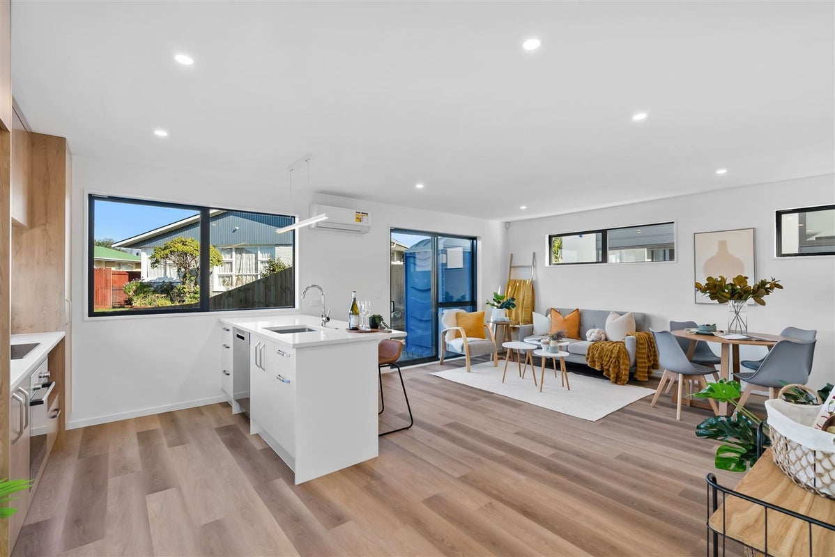 17A Dunluce Place, Hornby, Christchurch - Carousel 1