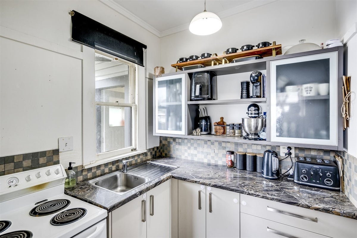 16 Ellison Street, Napier South, Napier - Carousel 2