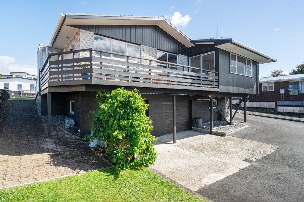 62A Boucher Avenue, Te Puke, Te Puke - Carousel 1