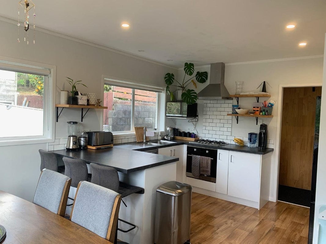4 Bright Way, Lower Vogeltown, New Plymouth - Carousel 1
