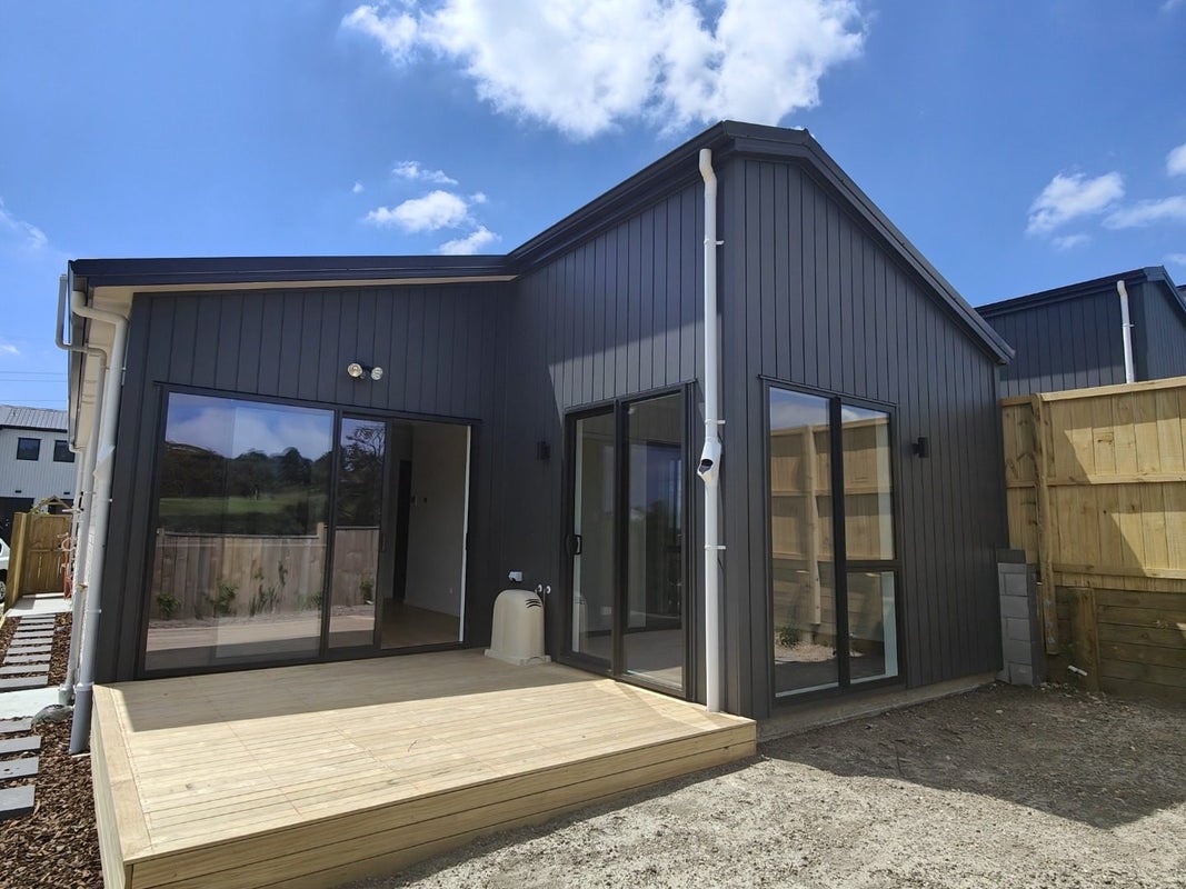 87 Biokovo Street, Massey, Auckland - Carousel 1