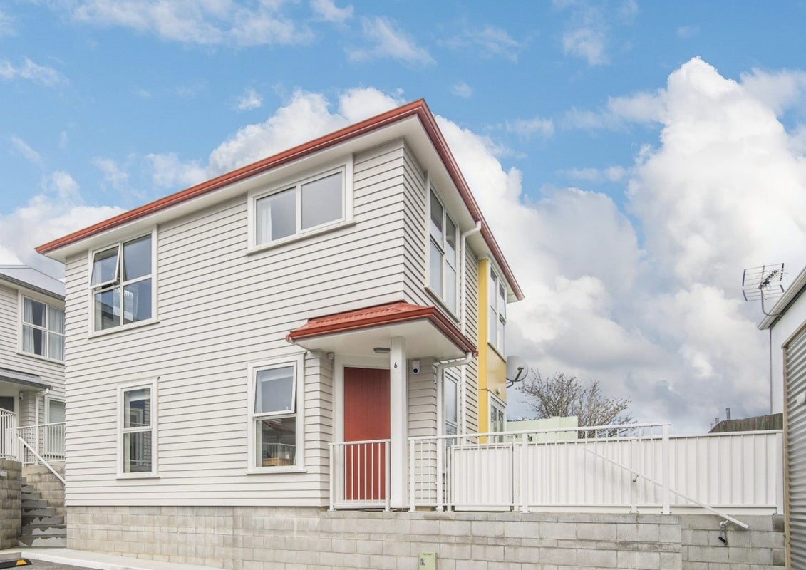 6/21 Luxford Street, Berhampore, Wellington - Carousel 1