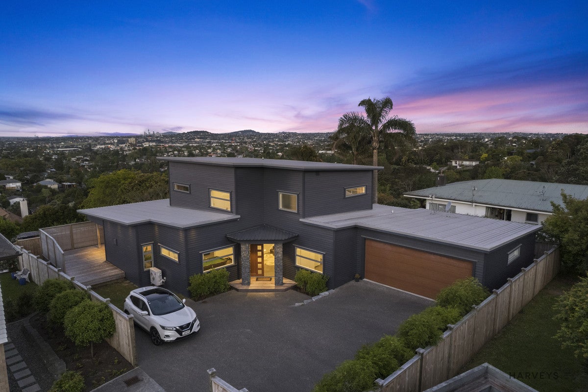 251A Golf Road, Titirangi, Auckland - Carousel 1