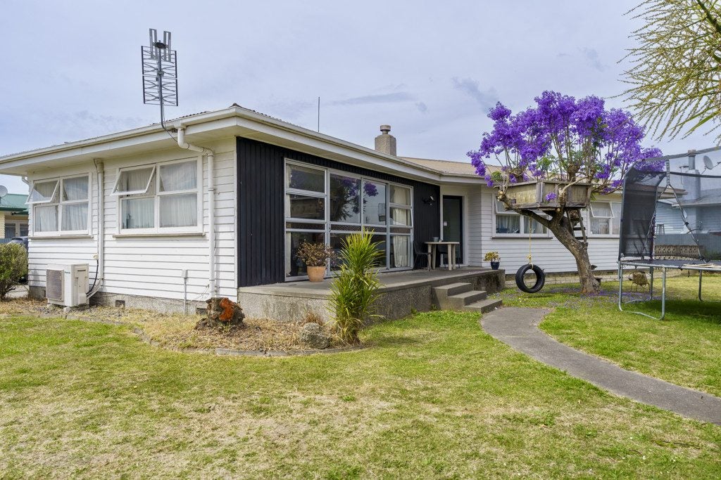 13 Alexander Avenue, Onekawa, Napier - Carousel 2