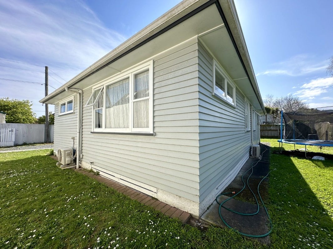 56A Ararino Street, Trentham, Upper Hutt - Carousel 12