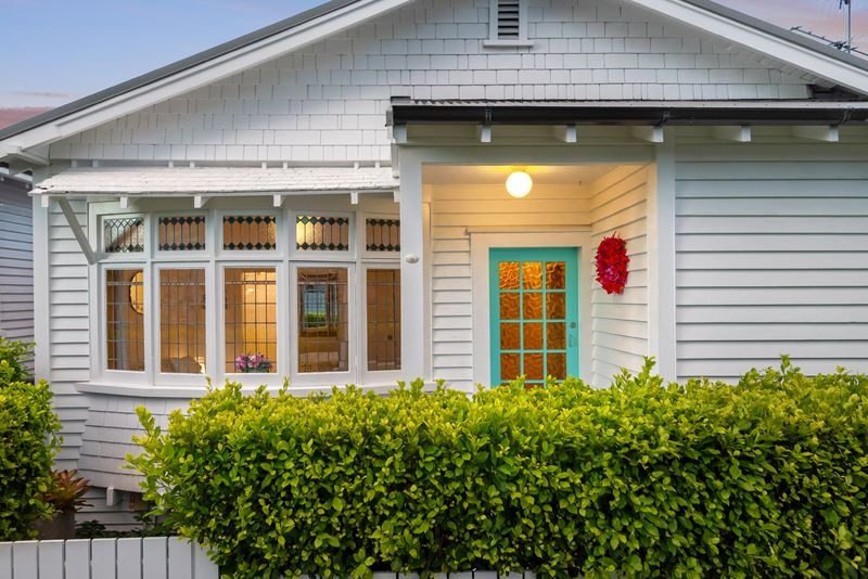 4 Russell Street, Freemans Bay, Auckland - Carousel 2