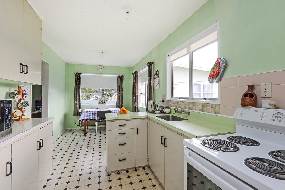 54 Liverpool Crescent, Flaxmere, Hastings - Carousel 2