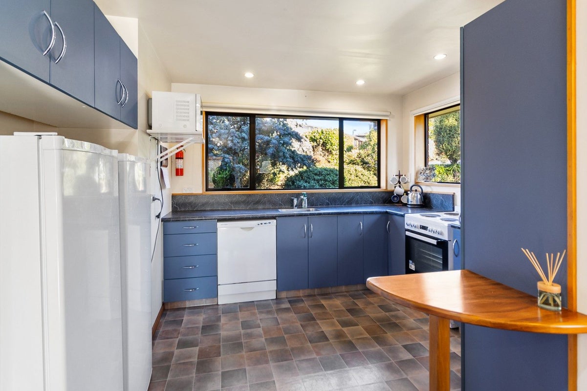 11 Cardiff Street, Marchwiel, Timaru - Carousel 2