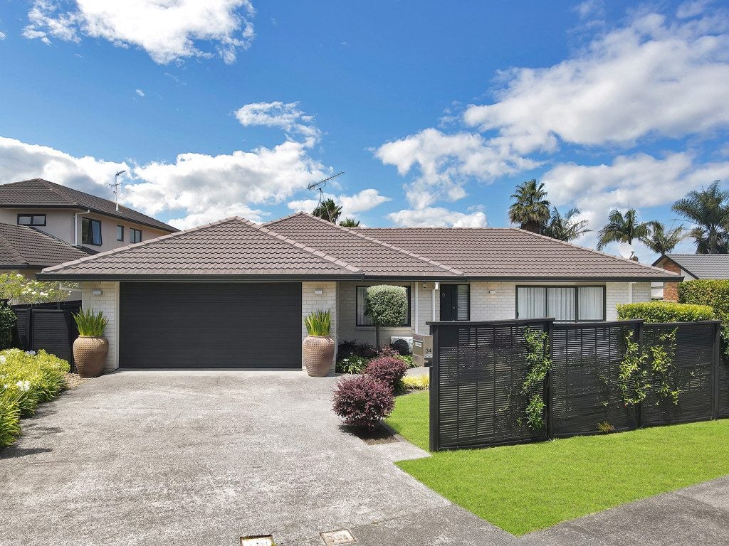 34A Stewart Gibson Place, Manurewa, Auckland - Carousel 1