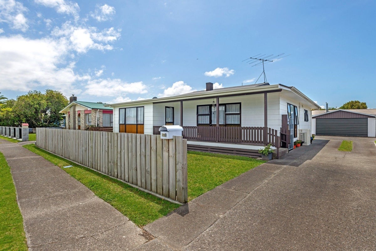 280 Rutene Road, Kaiti, Gisborne - Carousel 1