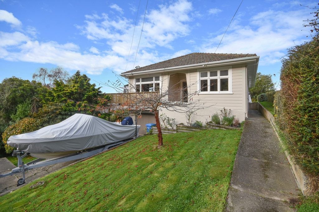58 Harbour Terrace, Careys Bay, Port Chalmers - Carousel 1