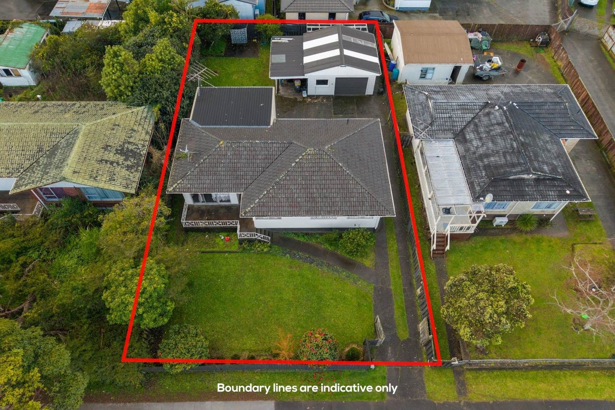 13 Arnwood Street, Manurewa, Auckland - Carousel 1