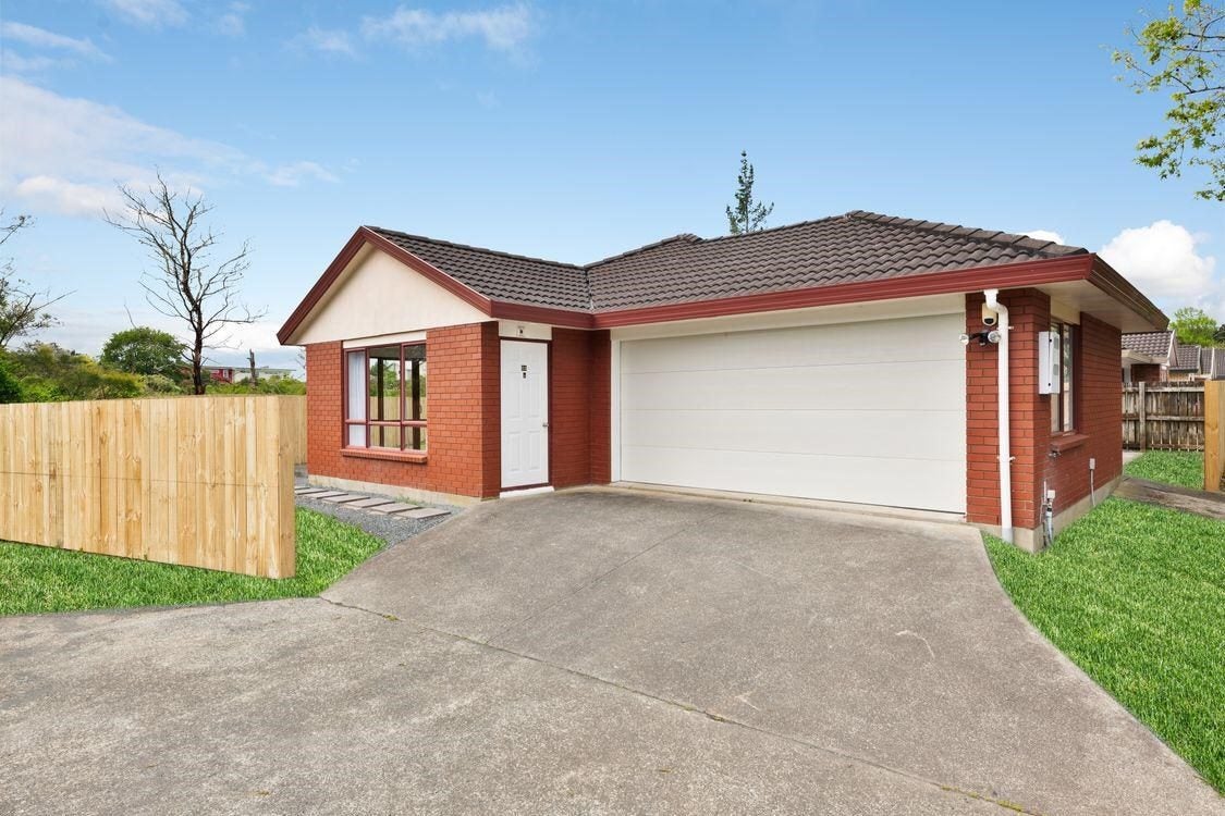 22A Taranui Place, Henderson, Auckland - Carousel 1