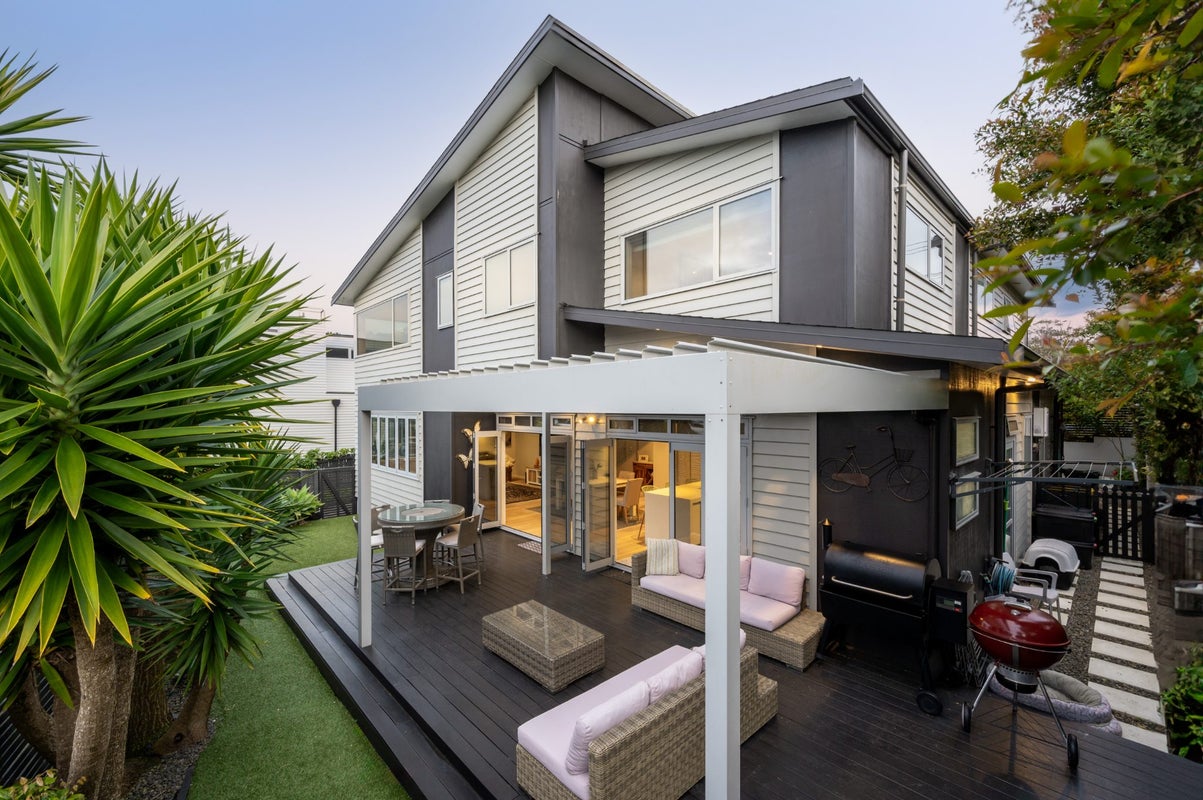 131 Kowhai Road, Mairangi Bay, Auckland - Carousel 1