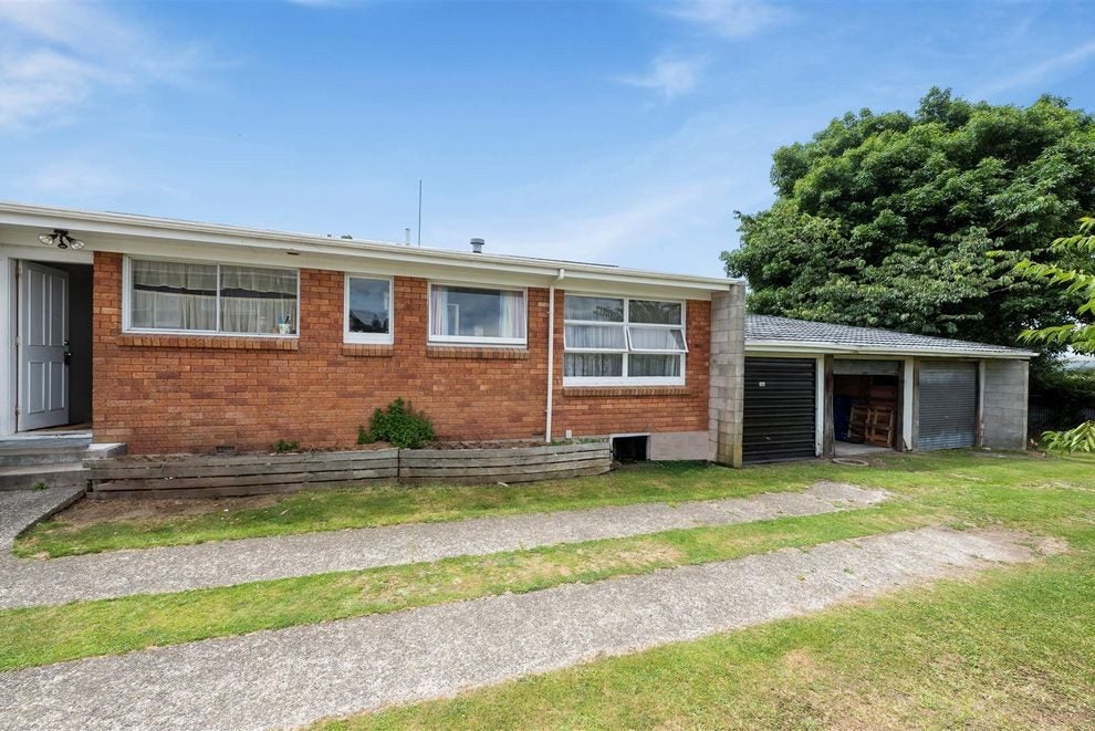14B Leslie Avenue, Western Heights, Rotorua - Carousel 1