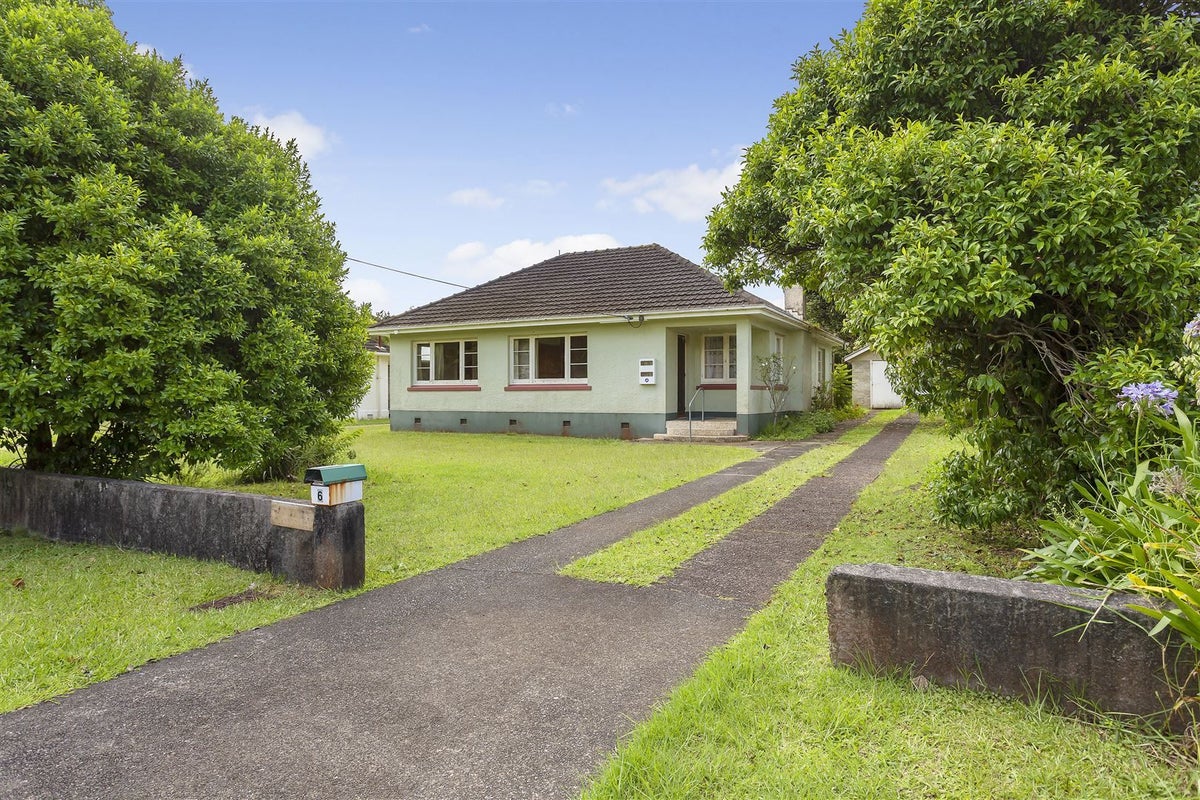 6 Douglas Street, Kensington, Whangarei - Carousel 1