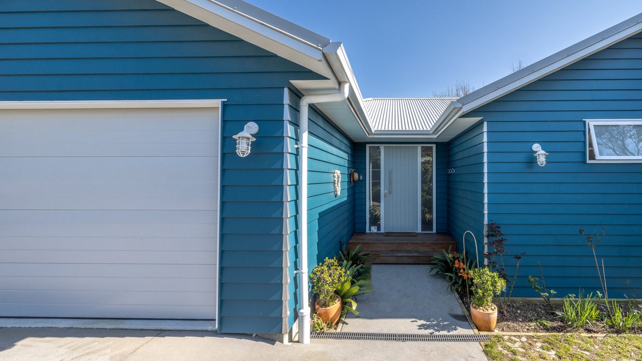 40 Onetangi Road, Onetangi, Waiheke Island - Carousel 1