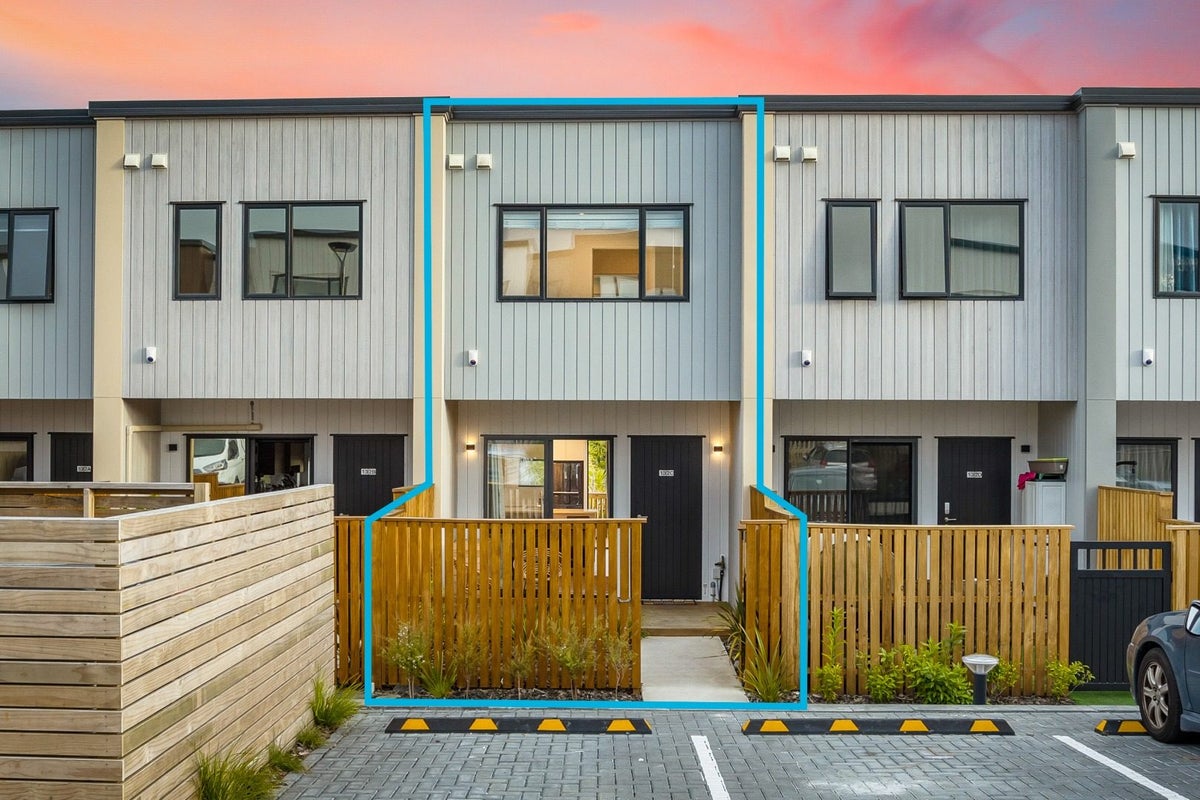 132C Tiriwa Drive, Massey, Auckland - Carousel 1