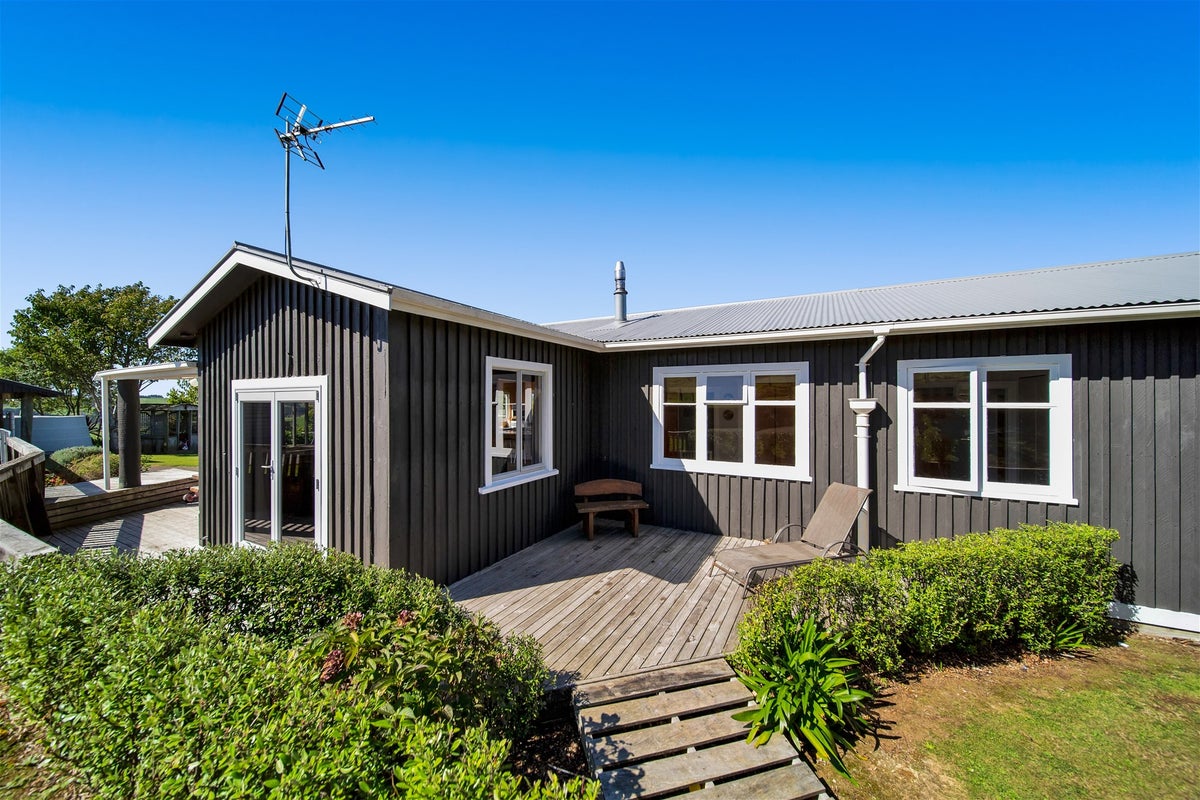631 Hursthouse Road, Tarurutangi, Inglewood - Carousel 1