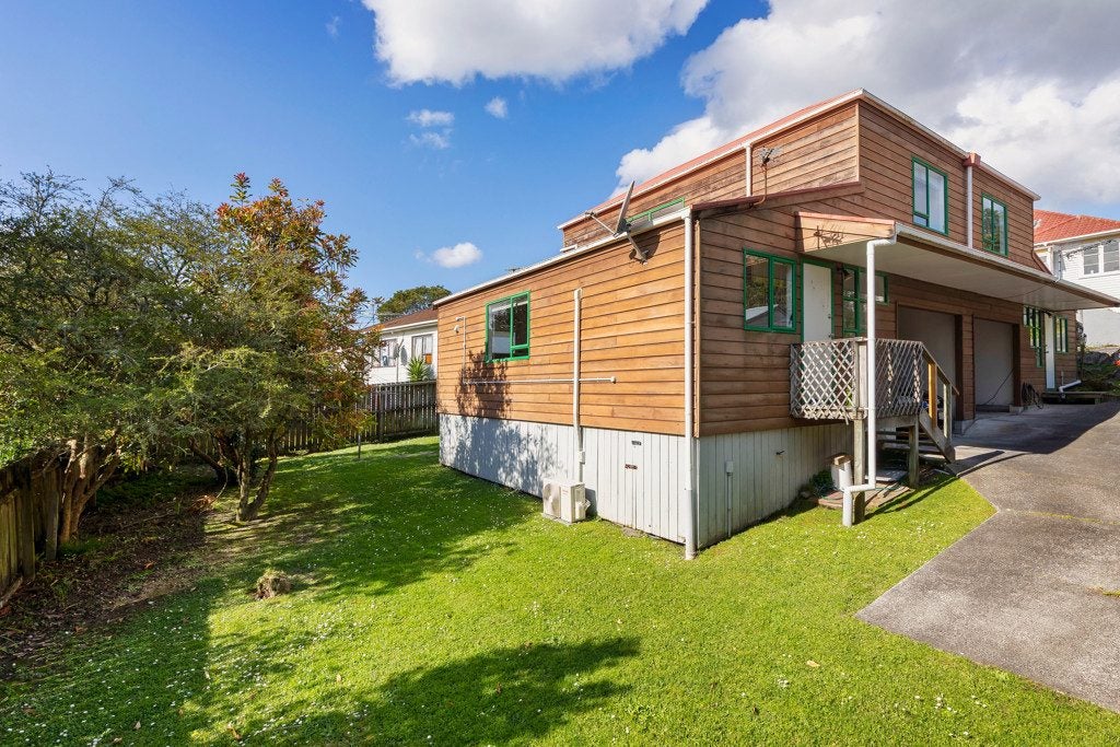 1753B Great North Road, Avondale, Auckland - Carousel 1