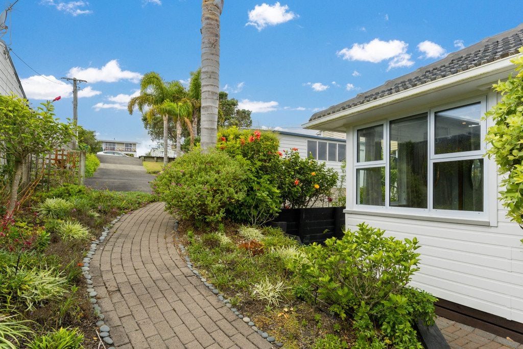 27 Shakespear Road, Army Bay, Whangaparaoa - Carousel 30