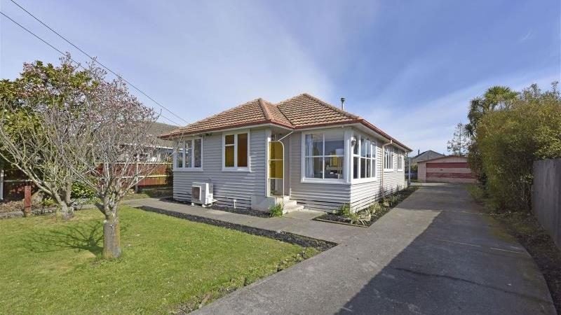 33 Fenchurch Street, Redwood, Christchurch - Carousel 1