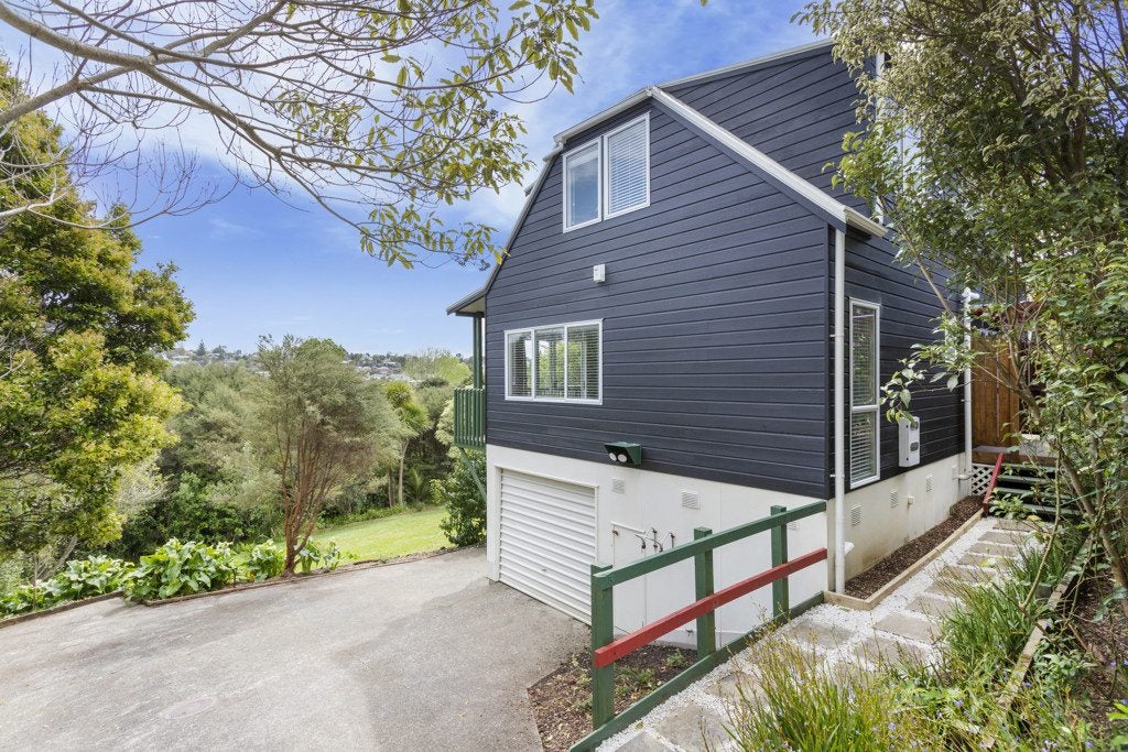 2/75 Captain Scott Road, Glen Eden, Auckland - Carousel 1