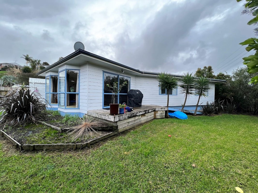 1 Sunrise Court, Onerahi, Whangarei - Carousel 1