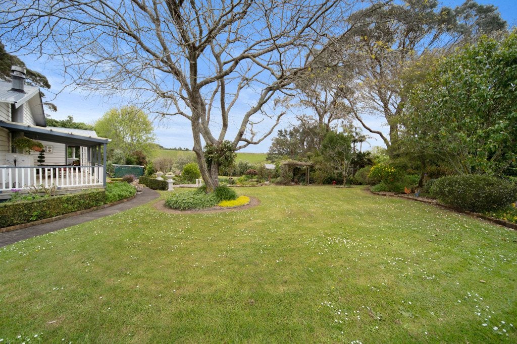 42C Needham Road, Drury - Carousel 40