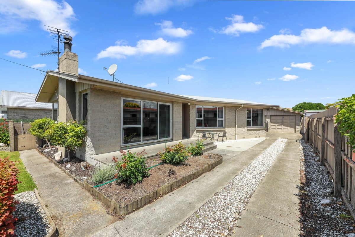 38 Alabama Road, Redwoodtown, Blenheim - Carousel 1
