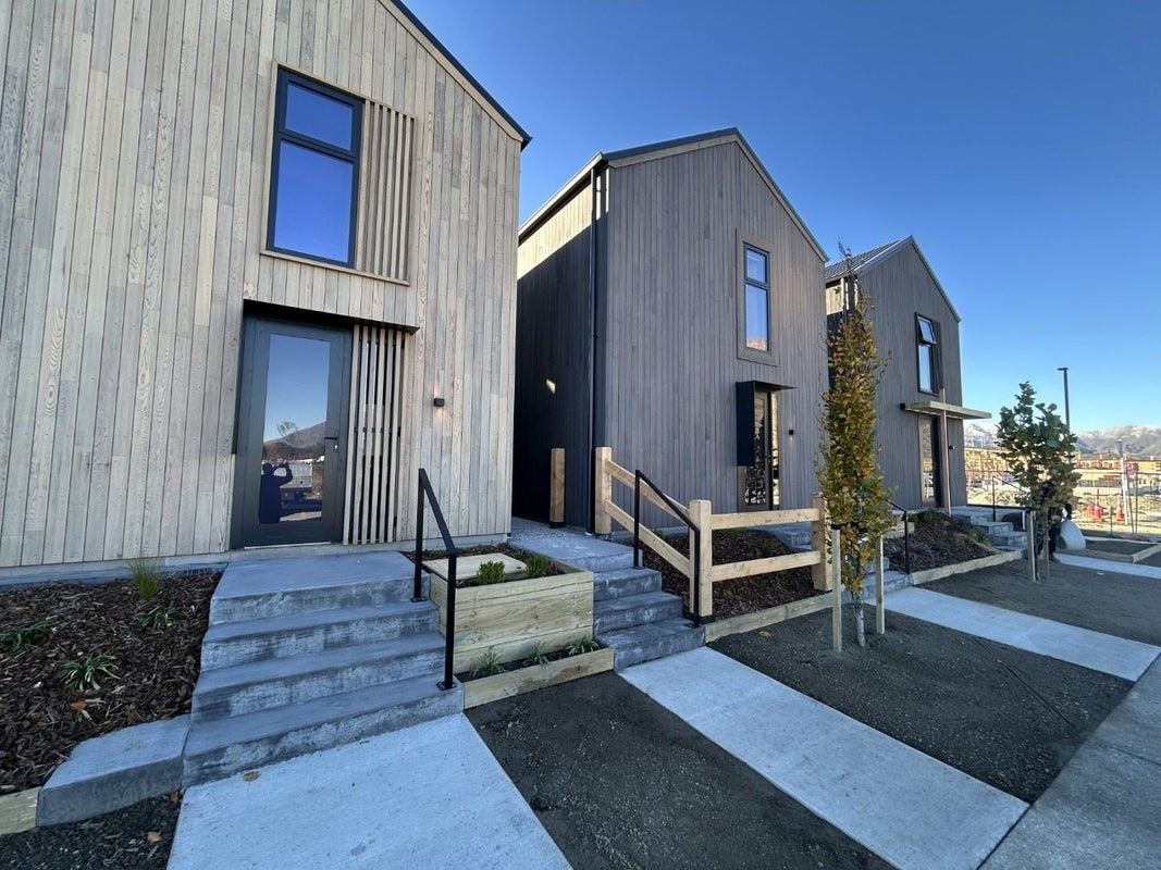 27 Hall Street, Frankton, Queenstown - Carousel 2