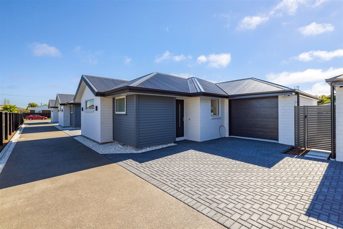 3/120 Gilberthorpes Road, Hei Hei, Christchurch - Carousel 1