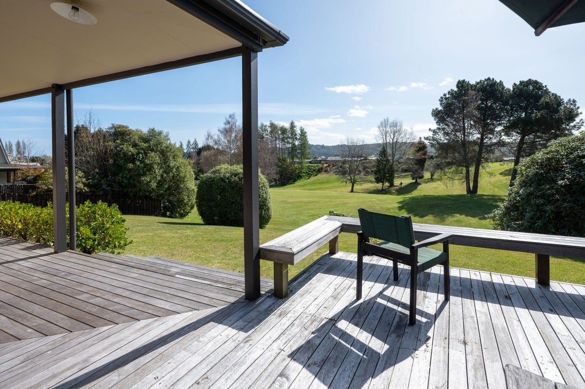 72 Kinloch Road, Kinloch, Taupo - Carousel 2