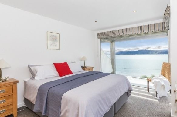 117 Marine Parade, Seatoun, Wellington - Carousel 2