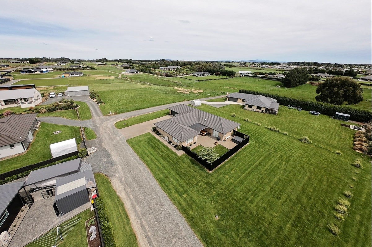 29 Majestic Chance, Seaward Bush, Invercargill - Carousel 2