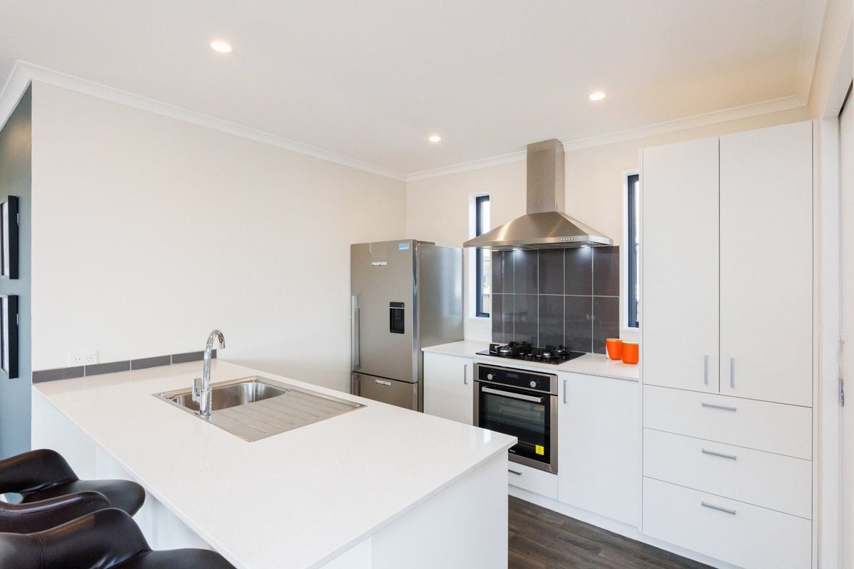 35 Fairs Road, Milson, Palmerston North - Carousel 2