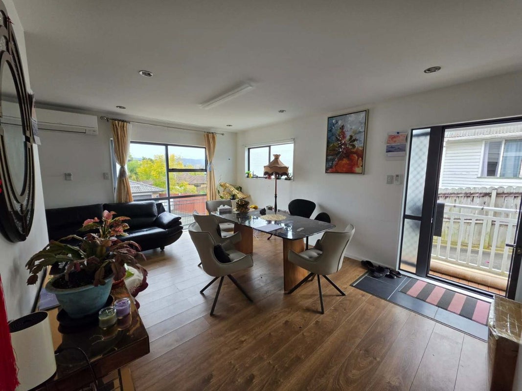65 Awaroa Road, Sunnyvale, Auckland - Carousel 2