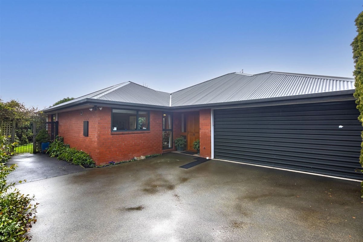 2/200 Idris Road, Strowan, Christchurch - Carousel 2