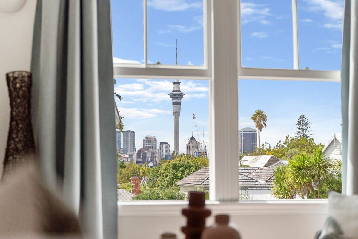 13 Ryle Street, Freemans Bay, Auckland - Carousel 2