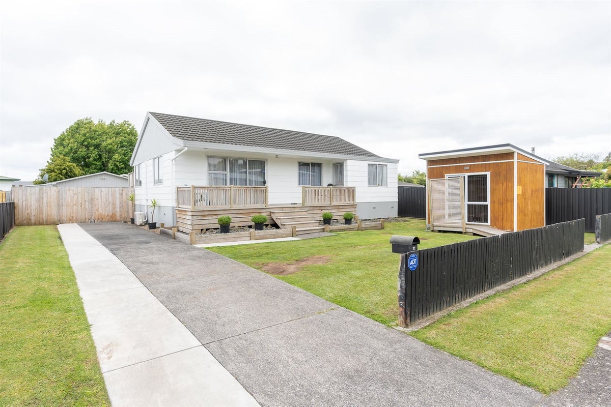 4 David Street, Nawton, Hamilton - Carousel 1