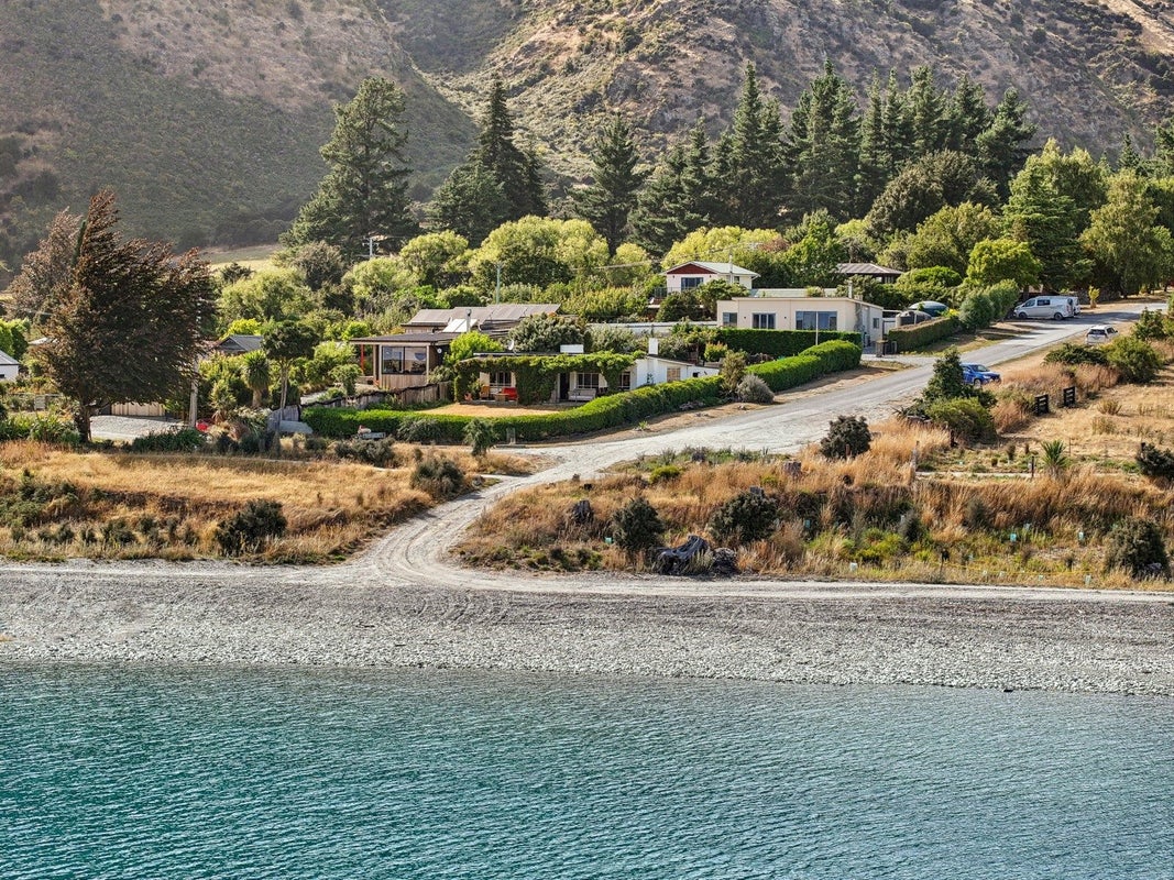 14 Denniston Road, Wanaka - Carousel 1