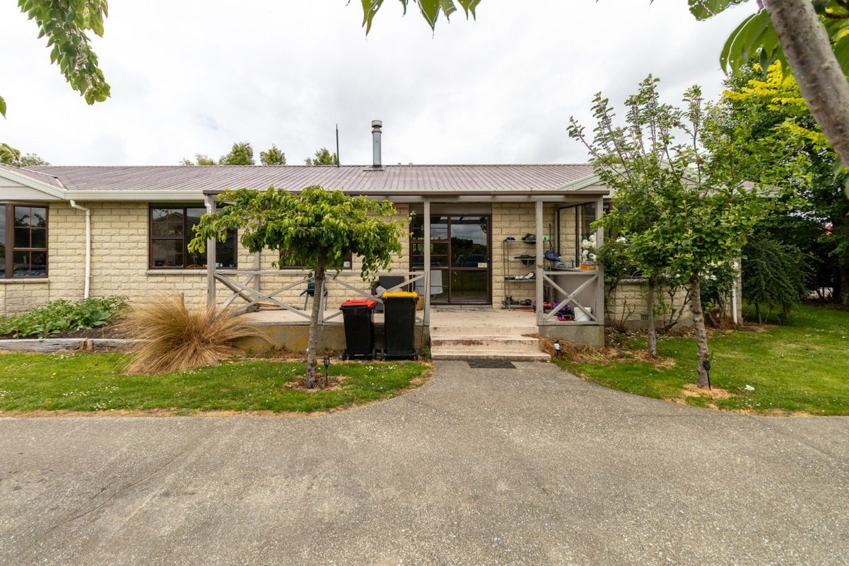 685 Queens Drive, Waikiwi, Invercargill - Carousel 2