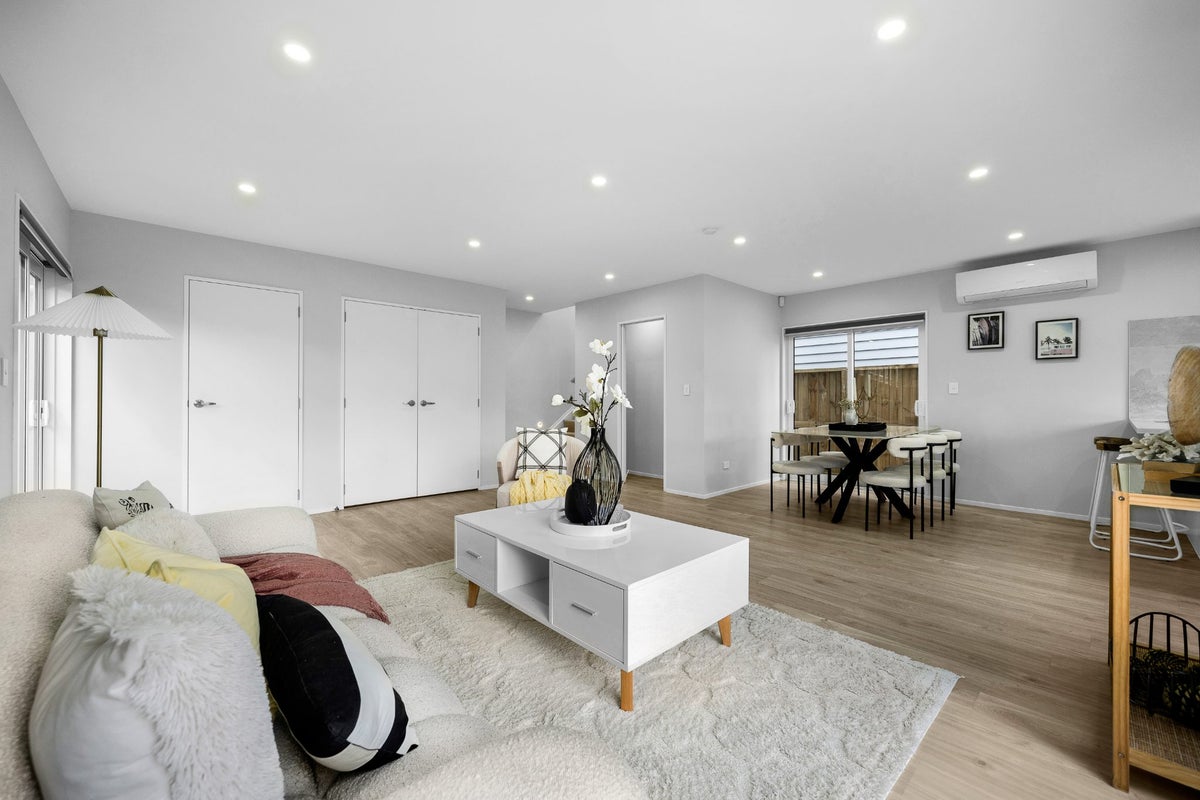 28B Halberg Street, Glenfield, Auckland - Carousel 2