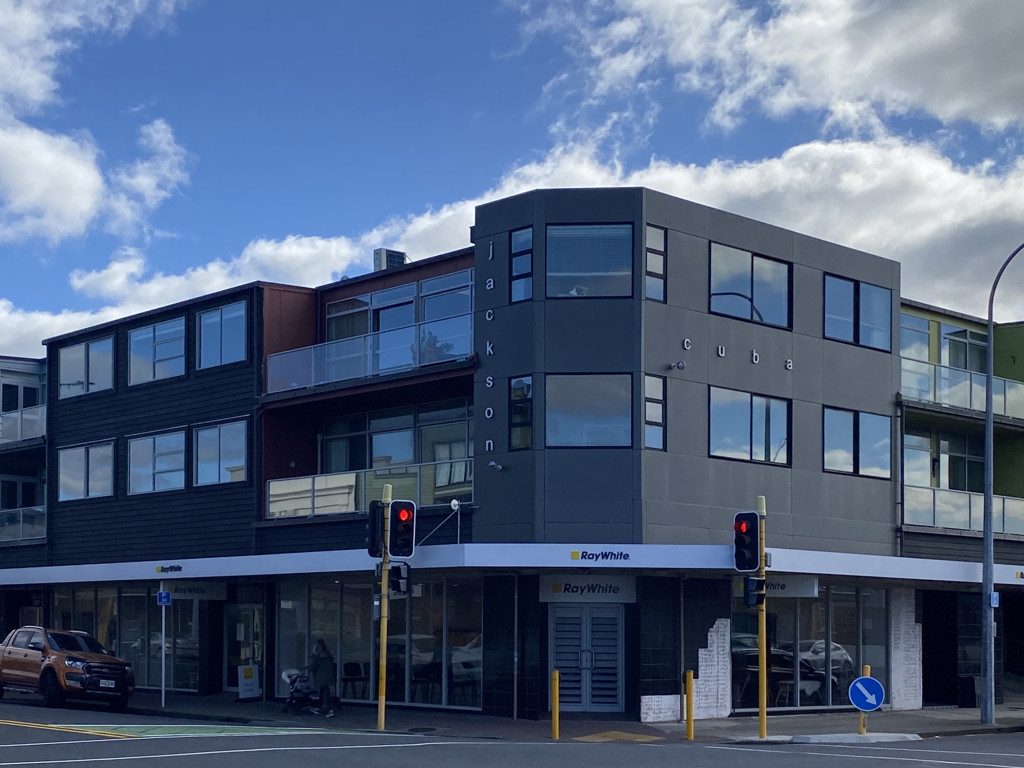 1/337 Jackson Street, Petone, Lower Hutt - Carousel 1