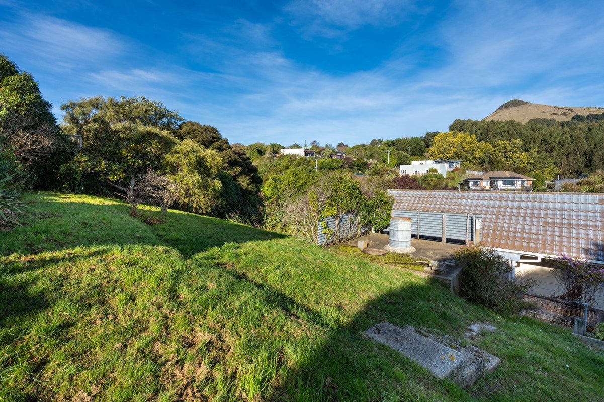 16 Arnott Street, Portobello, Dunedin - Carousel 32