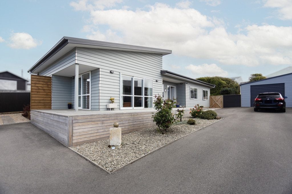 12 Chambers Street, Kakanui, Oamaru - Carousel 1