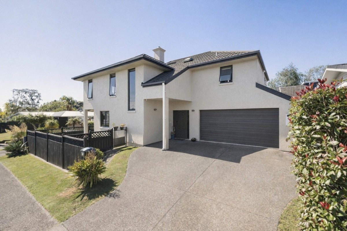 1A Weka Street, Matua, Tauranga - Carousel 1