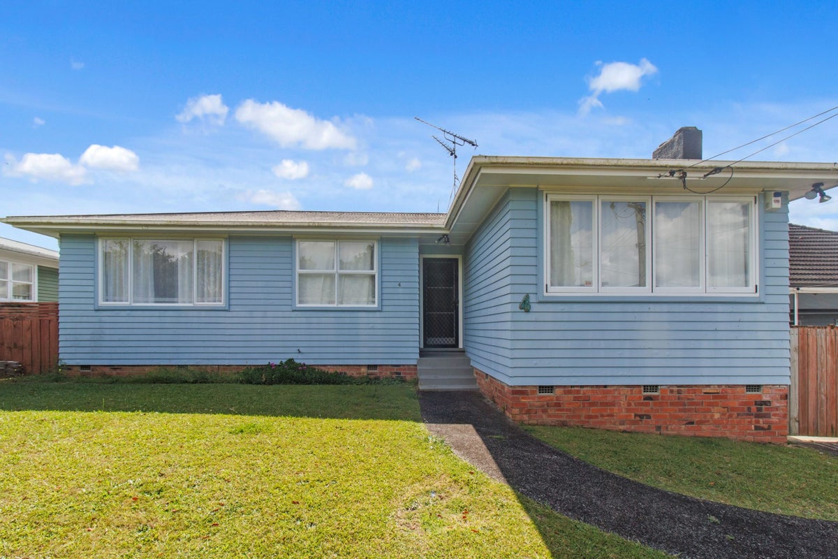 4 Claymore Street, Manurewa, Auckland - Carousel 1