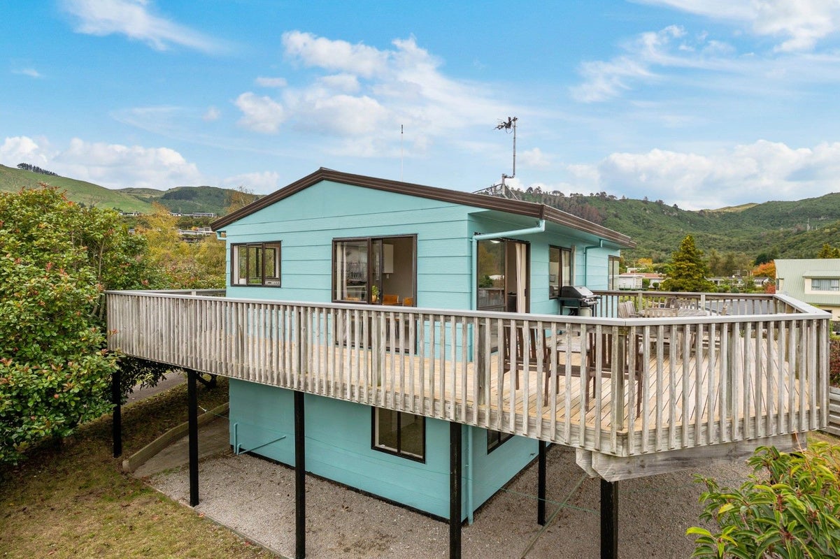 26 Angela Place, Kinloch, Taupo - Carousel 2